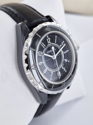 Chanel J12 H0680 Quartz