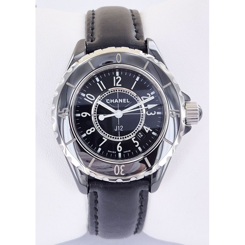 Chanel J12 H0680 Quartz