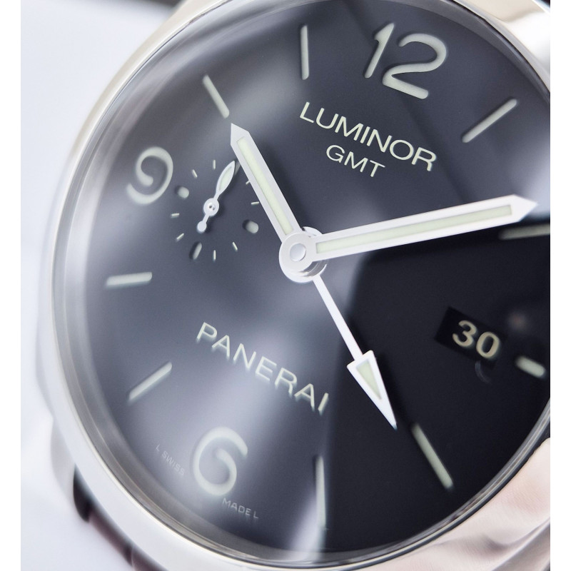 Panerai Luminor GMT PAM00320