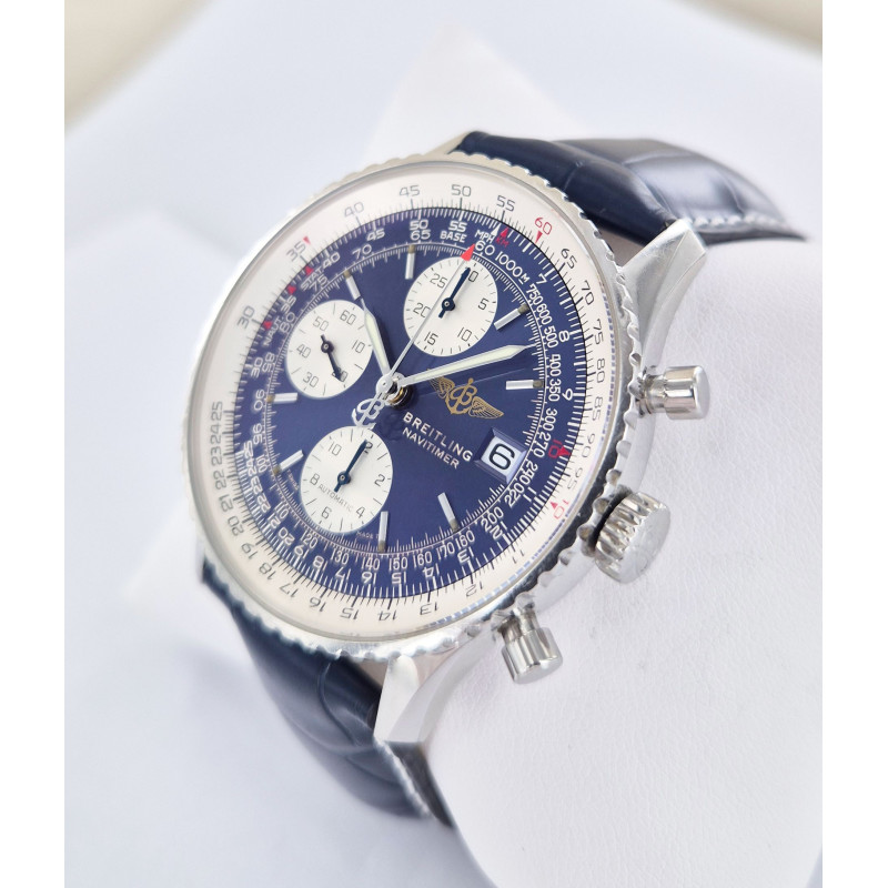 Breitling Navitimer A13022
