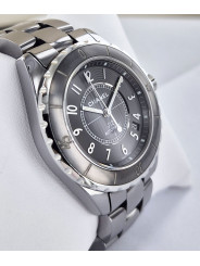Chanel J12  H2979