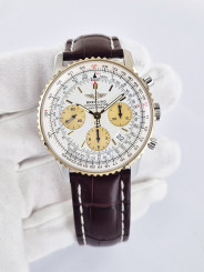 Breitling Navitimer D23322