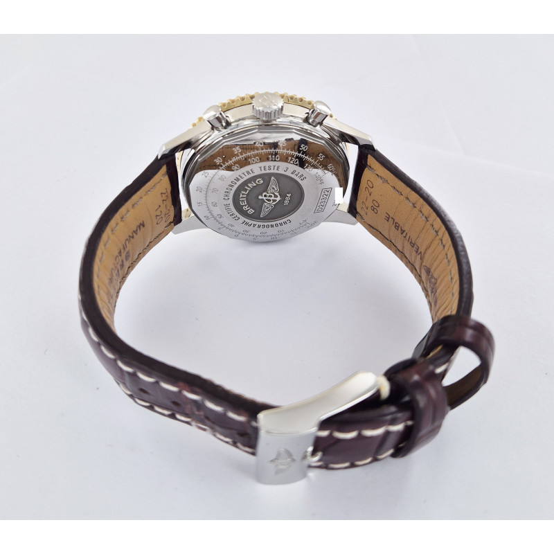 Breitling Navitimer D23322