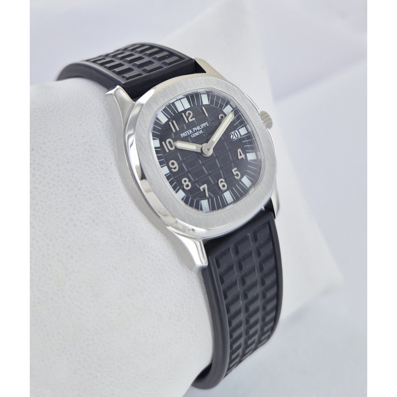 Patek Philippe Aquanaut 4960A-010
