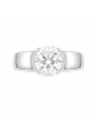 Solitaire taille brillant de 2.46 carats monté en serti mi-clos sur or blanc 750/1000ème