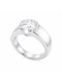 Solitaire taille brillant de 2.46 carats monté en serti mi-clos sur or blanc 750/1000ème