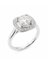 Solitaire taille coussin de 0.82 carat monté sur or blanc 750/1000ème accompagné de diamants en entourage