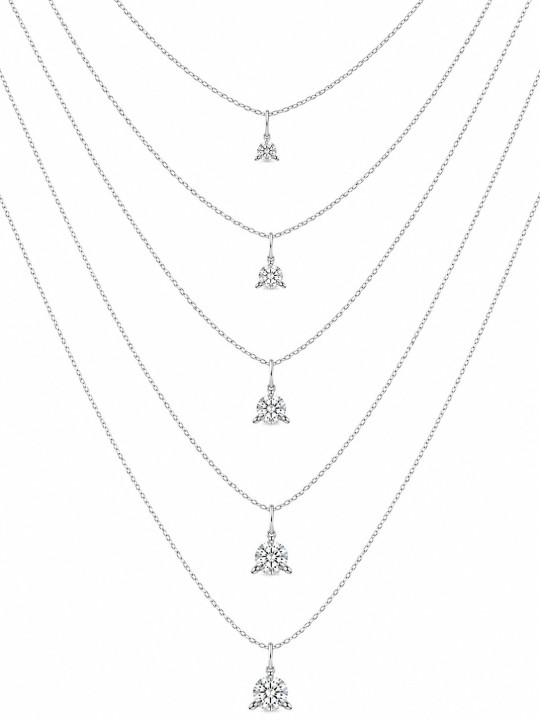 Or blanc 750/1000ème Pendentif diamant non dissociable de la chaîne  Plusieurs caratages possibles :  0.1 carat - 0.2 carat ...