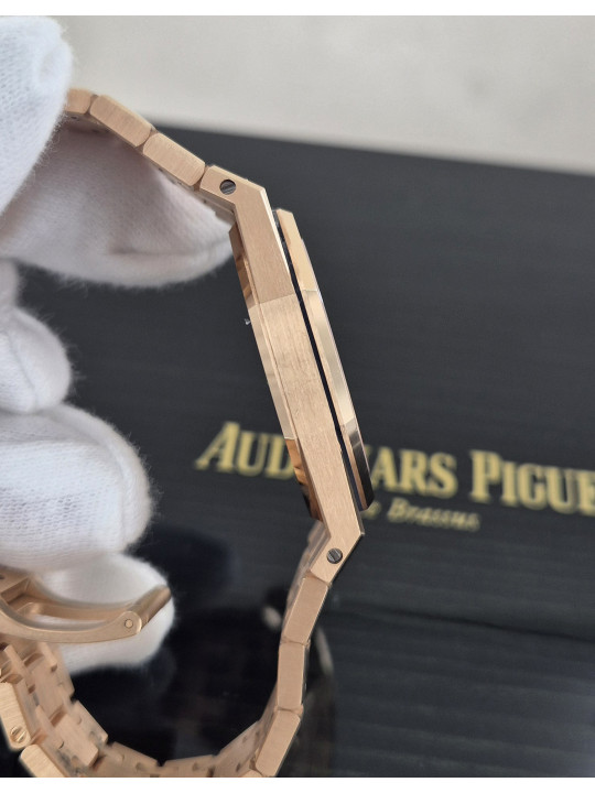 Audemars Piguet Royal Oak 67651OR.ZZ.1261OR.01